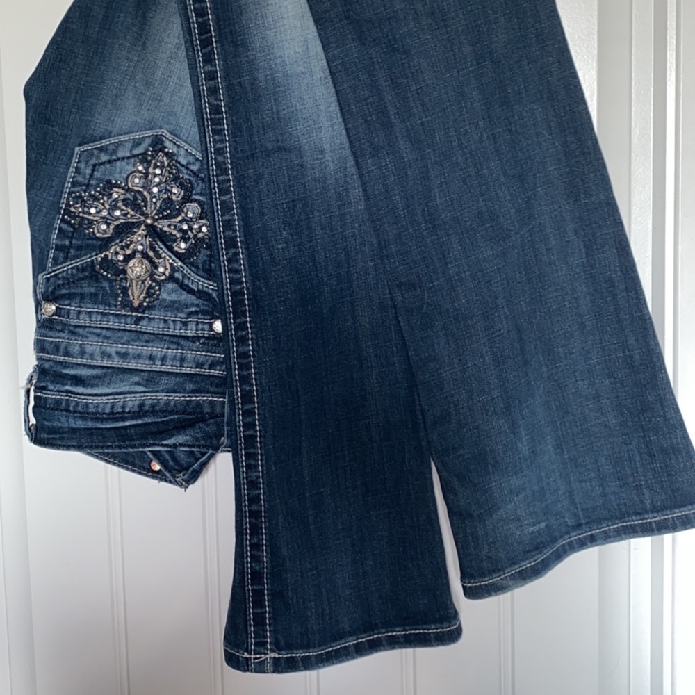 Size 27 Miss Me Bell Flare Jeans *Gently worn*
